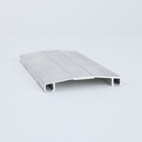 Pritrdilni material: Aluminijast pokrivni profil brez tesnila